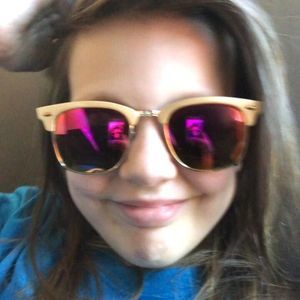 Meet your Posher, Serenity